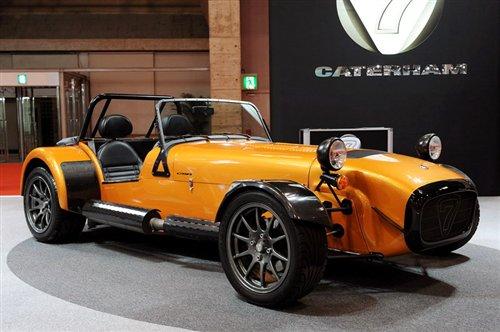 175R Caterhaml(f)܇CSR 175 ܇֮