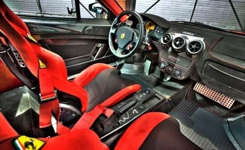 ײ WR8Scuderia